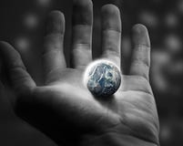 Sostener el mundo. foto de archivo libre de regalías Sostener el mundo. foto de archivo libre de regalías