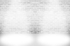 Soustrayez le fond blanc âgé de mur de briques de peinture, grunge rouillé photo stock Soustrayez le fond blanc âgé de mur de briques de peinture, grunge rouillé photo stock