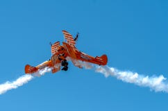 SOUTHPORT, 8 DE JULHO DE 2018 BRITÂNICO: Asa mundialmente famosa dois Aerosuperbatics imagens de stock royalty free SOUTHPORT, 8 DE JULHO DE 2018 BRITÂNICO: Asa mundialmente famosa dois Aerosuperbatics imagens de stock royalty free