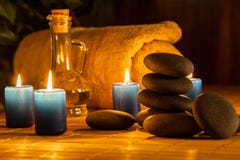 [Massage] Tìm hiểu công dụng của massage mặt Spa-still-life-hot-stones-candles-essential-oil-42301120