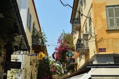 Sparato delle facciate superiori di bei edifici di Nauplion Architettura, viaggio, paesaggi, crociere fotografia stock Sparato delle facciate superiori di bei edifici di Nauplion Architettura, viaggio, paesaggi, crociere fotografia stock