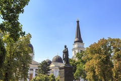 Spaso-preobrazhensky domkyrka från domkyrkafyrkant i Odessa arkivbilder Spaso-preobrazhensky domkyrka från domkyrkafyrkant i Odessa arkivbilder