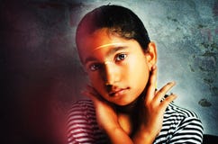 Spiacente-ritratto di sensibilità del bambino della ragazza Fotografia Stock Libera da Diritti Spiacente-ritratto di sensibilità del bambino della ragazza Fotografia Stock Libera da Diritti