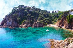 Spiaggia di estate Priorità bassa di corsa e della natura La Spagna, Costa Brava