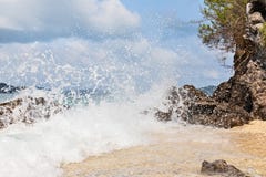 Splash Water On Beach Royalty Free Stock Images Splash Water On Beach Royalty Free Stock Images