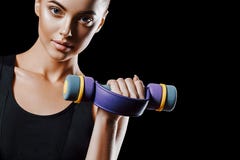 sport Kobieta sporta ciało silny i piękny z dumbbells obrazy stock sport Kobieta sporta ciało silny i piękny z dumbbells obrazy stock