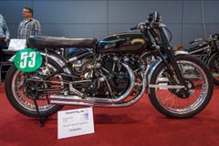 Sportmotorcykel Vincent Rapide med specifikationen för ` för `-svartblixt, 1952 Fotografering för Bildbyråer Sportmotorcykel Vincent Rapide med specifikationen för ` för `-svartblixt, 1952 Fotografering för Bildbyråer