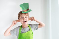 Sofias Closet Mens Boys Luck Leprechaun St Patrick Paddys Day Hat Green Clover with Beard Attached