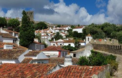 Stad inom slottväggar, Obidos, Portugal Arkivfoton Stad inom slottväggar, Obidos, Portugal Arkivfoton