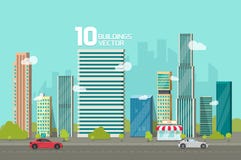 Stadsbyggnader längs illustrationen för gatavägvektor, plan tecknad filmstil för cityscape, moderna stora höjdskyskrapor Arkivfoto Stadsbyggnader längs illustrationen för gatavägvektor, plan tecknad filmstil för cityscape, moderna stora höjdskyskrapor Arkivfoto