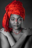 Stammen Afrikaanse vrouw met headwrap stock foto's Stammen Afrikaanse vrouw met headwrap stock foto's