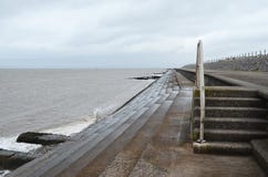 Stappen langs Silloth-strandboulevard, Cumbria Stock Foto's Stappen langs Silloth-strandboulevard, Cumbria Stock Foto's