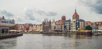 Stara Gdańska panorama z ciepłymi kolorami Zdjęcie Royalty Free Stara Gdańska panorama z ciepłymi kolorami Zdjęcie Royalty Free