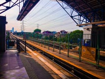 STATION DE TAMAN BAHAGIA Station ferroviaire du transit LRT de la Malaisie image stock STATION DE TAMAN BAHAGIA Station ferroviaire du transit LRT de la Malaisie image stock