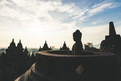Statue Borobudur und Buddhas stockbild Statue Borobudur und Buddhas stockbild