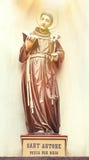 Statue de St Anthony, Ortisei L'Italie du nord photographie stock libre de droits Statue de St Anthony, Ortisei L'Italie du nord photographie stock libre de droits