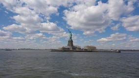 Staty av frihet på Hudson River arkivfoton Staty av frihet på Hudson River arkivfoton