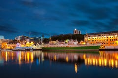 Stavanger bij nacht royalty-vrije stock afbeelding Stavanger bij nacht royalty-vrije stock afbeelding
