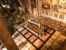 Steen van het Insmeren van Jesus in het Heilige Grafgewelf, holie royalty-vrije stock afbeelding Steen van het Insmeren van Jesus in het Heilige Grafgewelf, holie royalty-vrije stock afbeelding