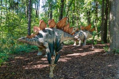 Stegosaurus préhistorique de dinosaure en nature photos stock Stegosaurus préhistorique de dinosaure en nature photos stock