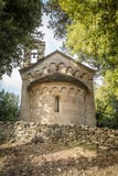 Stein- Kapelle bei San Quilico in Mittel-Korsika Lizenzfreie Stockbilder Stein- Kapelle bei San Quilico in Mittel-Korsika Lizenzfreie Stockbilder
