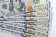 Sterta Nowy projekt 100 Sto Dolarowego Bill USA banknoty fotografia stock Sterta Nowy projekt 100 Sto Dolarowego Bill USA banknoty fotografia stock