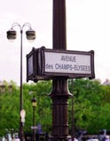 Straatteken van de boulevard van Champs Elysees in de stad van Parijs royalty-vrije stock foto Straatteken van de boulevard van Champs Elysees in de stad van Parijs royalty-vrije stock foto