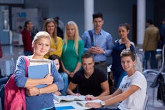 Studentengruppestudie lizenzfreie stockbilder Studentengruppestudie lizenzfreie stockbilder