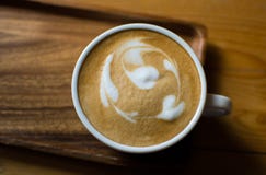 Stänga upp till en kopp kaffe fotografering för bildbyråer Stänga upp till en kopp kaffe fotografering för bildbyråer