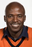 Stående av den unga vuxna afrikansk amerikanmannen arkivfoto Stående av den unga vuxna afrikansk amerikanmannen arkivfoto