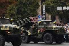 Ståta i Kiev på dagen av självständighet av Ukraina på Augusti 24, 2016 arkivbilder Ståta i Kiev på dagen av självständighet av Ukraina på Augusti 24, 2016 arkivbilder