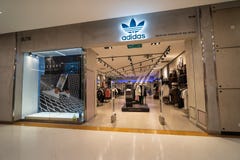 sunway pyramid adidas original