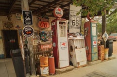 Sull'itinerario 66 in Arizona fotografia stock libera da diritti Sull'itinerario 66 in Arizona fotografia stock libera da diritti