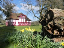 Summerhouse op een Japans Theehuis wordt gebaseerd, Chorleywood-Huislandgoed dat royalty-vrije stock foto Summerhouse op een Japans Theehuis wordt gebaseerd, Chorleywood-Huislandgoed dat royalty-vrije stock foto