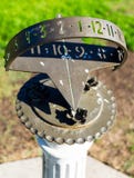 Sun-Uhr in Rose Gardens stockfoto Sun-Uhr in Rose Gardens stockfoto