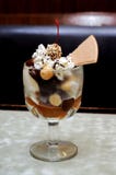 sundae βανίλια Στοκ φωτογραφίες με δικαίωμα ελεύθερης χρήσης sundae βανίλια Στοκ φωτογραφίες με δικαίωμα ελεύθερης χρήσης