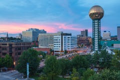 Sunsphere en Knoxville Tennessee Skyline Sunset royalty-vrije stock foto's Sunsphere en Knoxville Tennessee Skyline Sunset royalty-vrije stock foto's