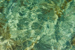 Superficie del mare con una riflessione Astrazione illustrazione vettoriale Superficie del mare con una riflessione Astrazione illustrazione vettoriale