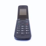 Svart cellfliptelefon På vitbakgrund Selektivt f royaltyfria bilder Svart cellfliptelefon På vitbakgrund Selektivt f royaltyfria bilder