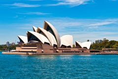 Sydney Opera House, forma straordinaria del teatro dell'opera fotografia stock Sydney Opera House, forma straordinaria del teatro dell'opera fotografia stock