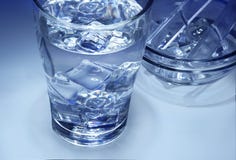 Szkło świeża lodowa woda zdjęcie stock Szkło świeża lodowa woda zdjęcie stock
