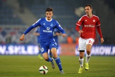 T-Mobile liga Ekstra połysku Najważniejszy liga footballowa Wisla Krakow, Ruch Chorzow - zdjęcie royalty free T-Mobile liga Ekstra połysku Najważniejszy liga footballowa Wisla Krakow, Ruch Chorzow - zdjęcie royalty free