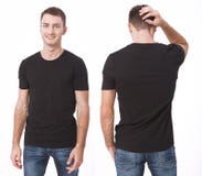 T-shirtontwerp en mensenconcept - sluit omhoog van de jonge mens in lege witte t-shirt Schone overhemdsspot omhoog voor ontwerpre royalty-vrije stock afbeelding T-shirtontwerp en mensenconcept - sluit omhoog van de jonge mens in lege witte t-shirt Schone overhemdsspot omhoog voor ontwerpre royalty-vrije stock afbeelding