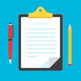 Tablero con el texto en él, las hojas de papel, pluma y el lápiz ilustración del vector Tablero con el texto en él, las hojas de papel, pluma y el lápiz ilustración del vector