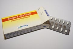 Tabletas de Ramipril paquete de la medicación 1,25mg de píldoras imagen de archivo libre de regalías Tabletas de Ramipril paquete de la medicación 1,25mg de píldoras imagen de archivo libre de regalías