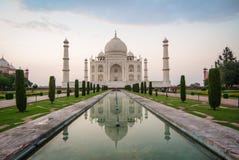 Taj Mahal i Agra, Indien fotografering för bildbyråer Taj Mahal i Agra, Indien fotografering för bildbyråer