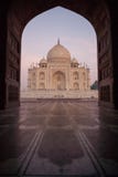 Taj Mahal no por do sol imagens de stock royalty free Taj Mahal no por do sol imagens de stock royalty free