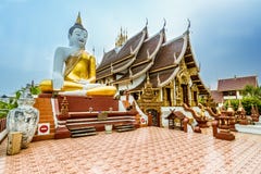 Tajlandzka Buddyjska świątynia w Chiang Mai, Tajlandia zdjęcia stock Tajlandzka Buddyjska świątynia w Chiang Mai, Tajlandia zdjęcia stock