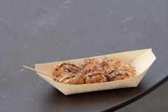 Takoyaki es snacks japoneses m?s famosos fotos de archivo Takoyaki es snacks japoneses m?s famosos fotos de archivo