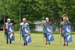 Tatuaje COLCHESTER ESSEX 8 de julio de 2014 BRITÁNICO militar: Soldados romanos foto de archivo Tatuaje COLCHESTER ESSEX 8 de julio de 2014 BRITÁNICO militar: Soldados romanos foto de archivo
